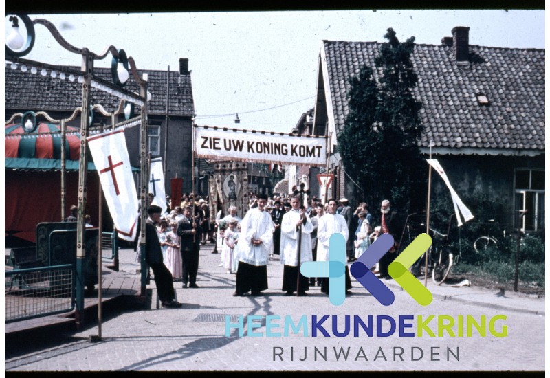 Processie Lobith 1957 Coll. G.B.Janssen (2)